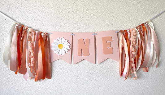 Groovy Daisy ONE High Chair Banner – First Birthday Party Decor